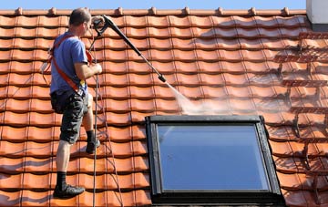 roof cleaning Llansadwrn